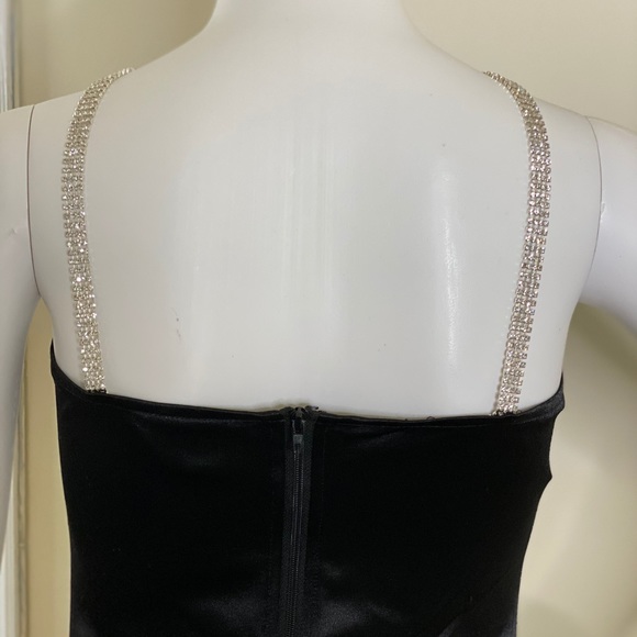 Satin & diamond dress - Picture 4 of 6